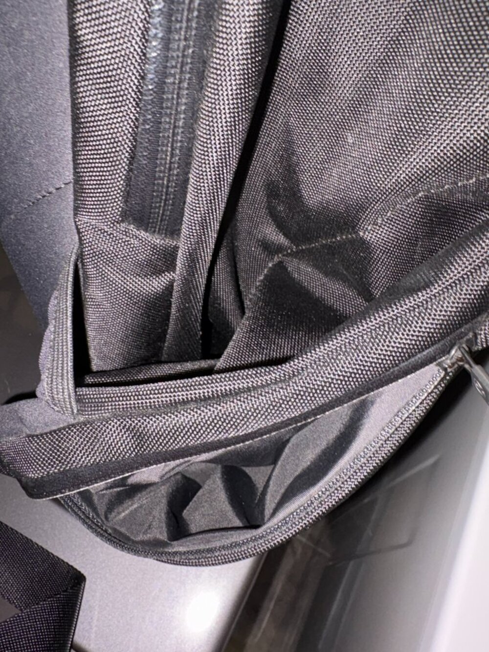 Lululemon Para Backpack - Picture 5 of 15